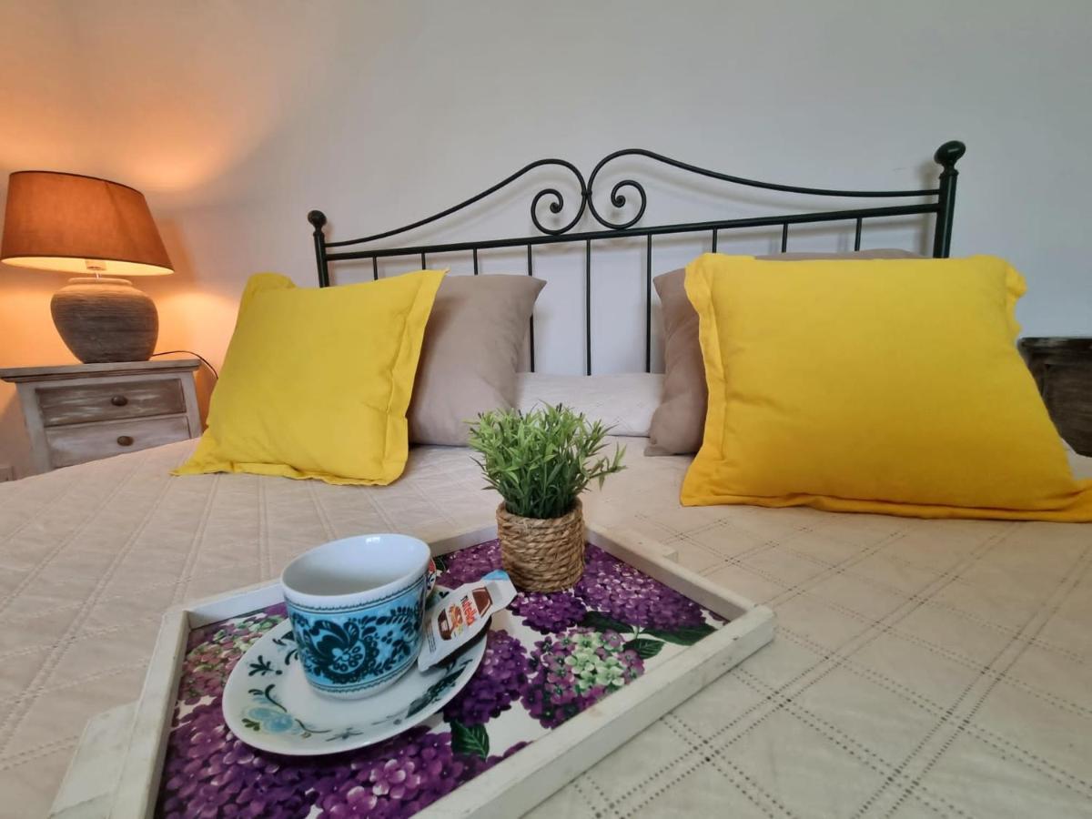 Da Laura Hotel Bottidda Buitenkant foto